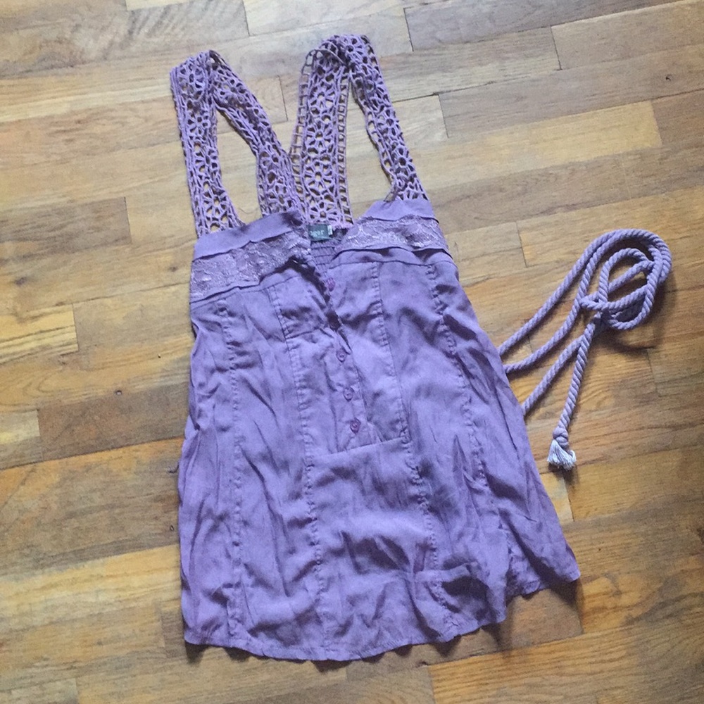 Women’s shirt